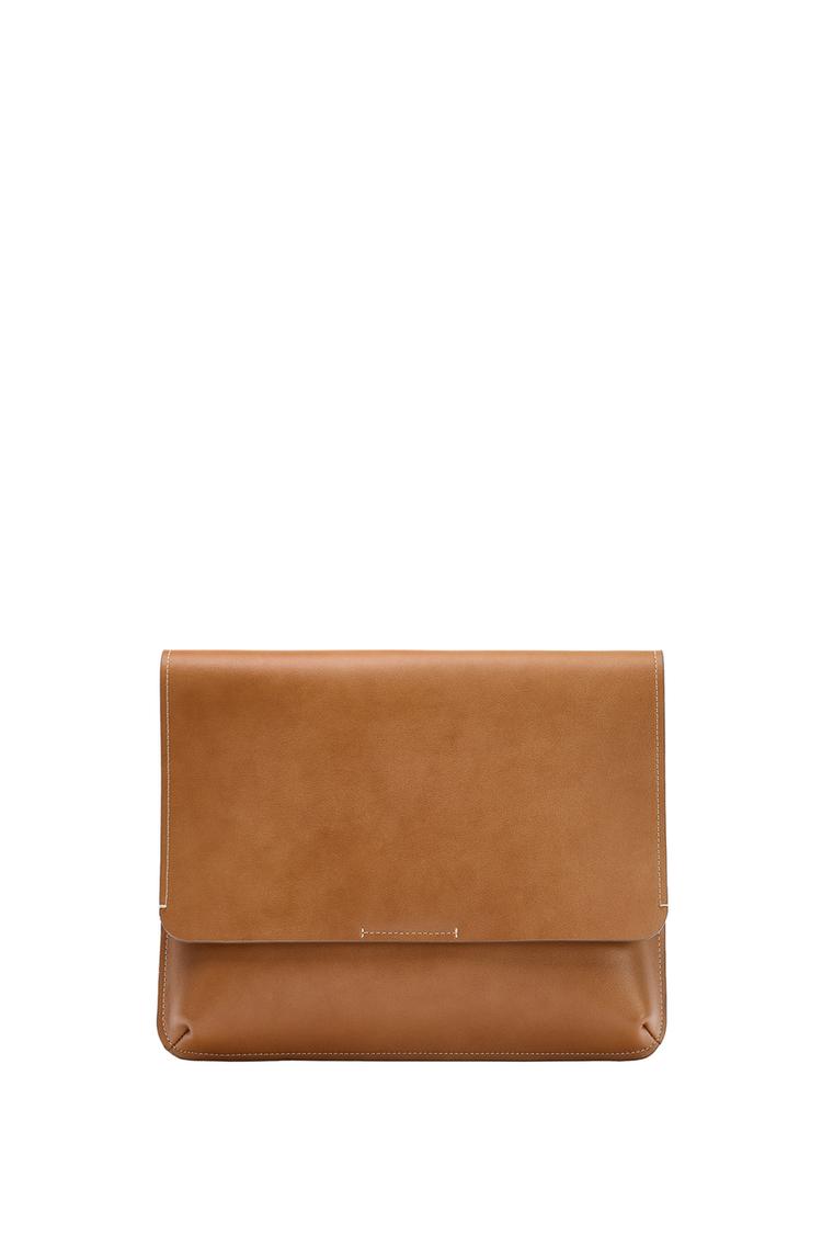 CAPA EM PELE PARA IPAD