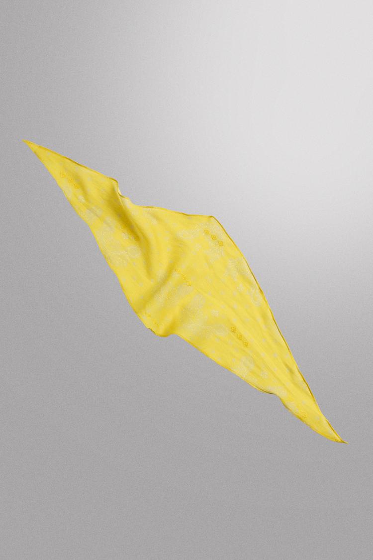 Amarelo